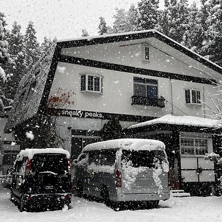 Hotel Sneaky Peaks Hakuba Esterno foto