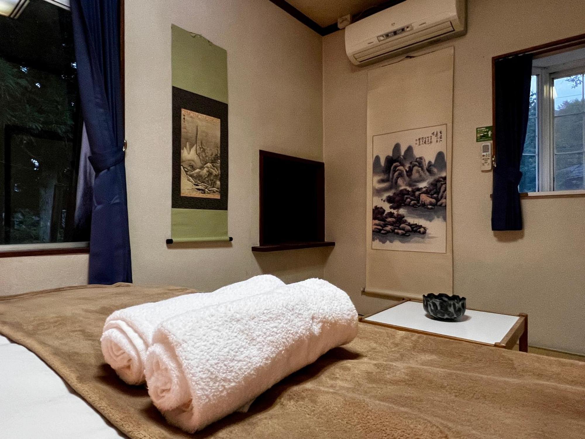 Hotel Sneaky Peaks Hakuba Esterno foto