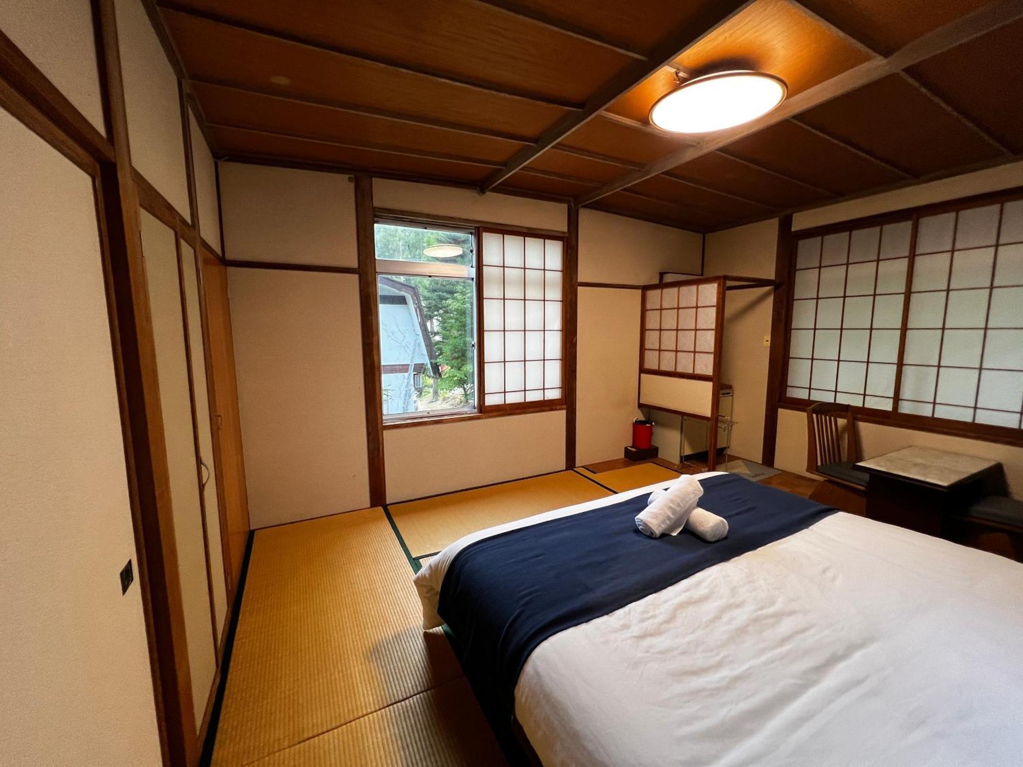 Hotel Sneaky Peaks Hakuba Esterno foto
